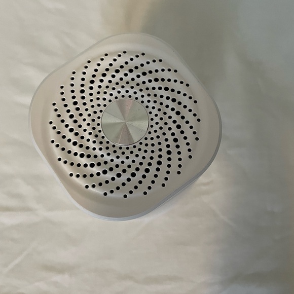 Momcozy Baby White Sound Machine, Toddler Sleep Trainer, Personal Sleep Routine - Picture 3 of 9